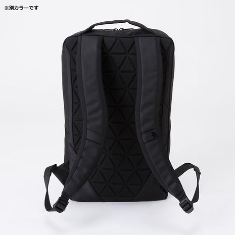 セール リュック shuttle daypack slim