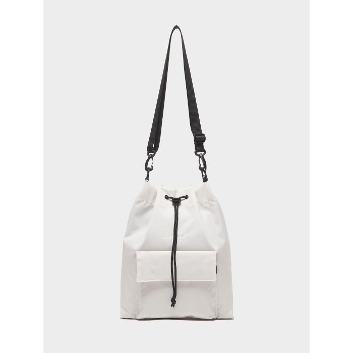 九月八日ドローストリングバッグホワイト